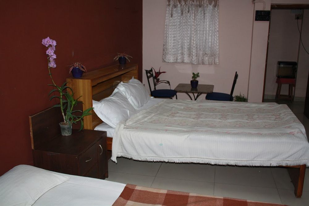 Hotel Minerva Residency Bangalore Esterno foto