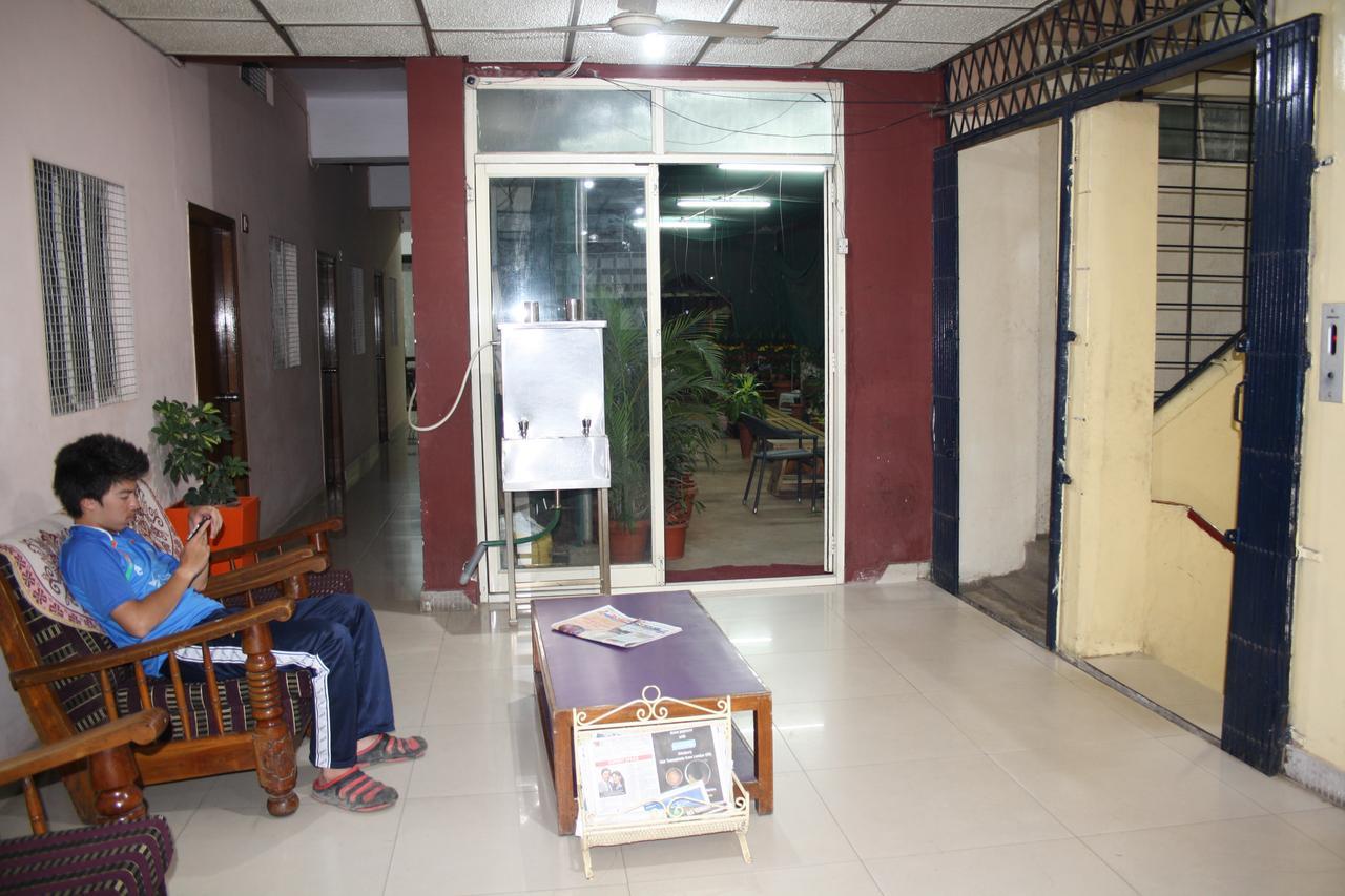 Hotel Minerva Residency Bangalore Esterno foto