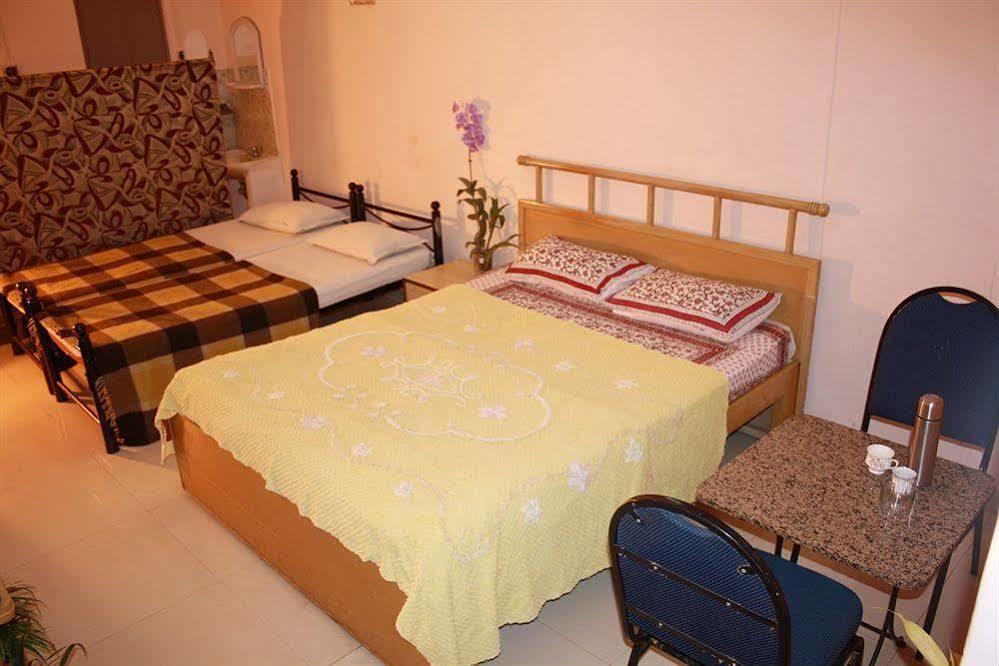 Hotel Minerva Residency Bangalore Esterno foto