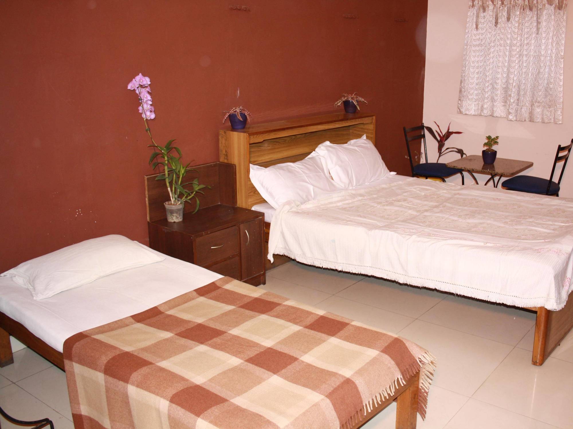 Hotel Minerva Residency Bangalore Esterno foto